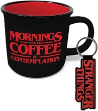 Keramický hrnek s klíčenkou Stranger Things: Mornings Are For Coffe (objem 310 ml)