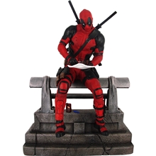 Diamond Select Toys Marvel Premier Collection Deadpool Movie Statue