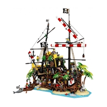 LEGO® Ideas 21322 Zátoka pirátov zo stavebnice Barracuda