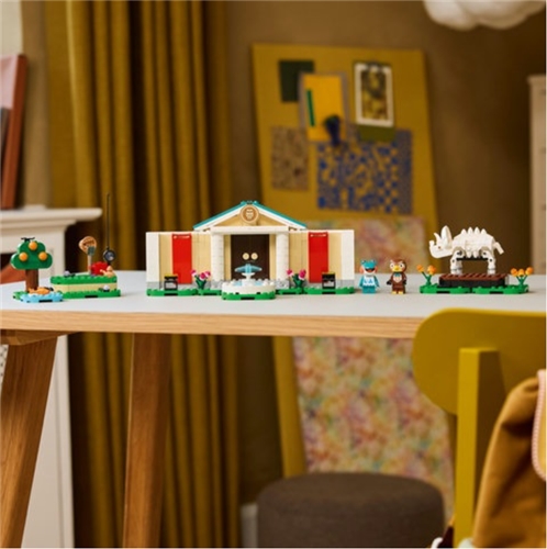 LEGO® Animal Crossing™ 77056 Blathers a jeho múzejná zbierka