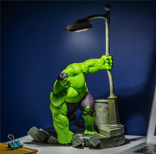 Marvel - Lampička Hulk Diorama